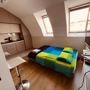 https://by-the-roof-apartments.krakowhotelspoland.com