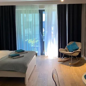 https://apartment-in-the-gantry-hall-w19.krakowhotelspoland.com